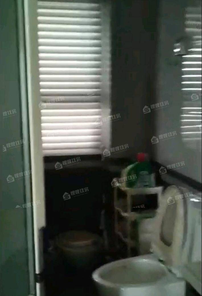 荣盛锦绣学府3室1厅1卫111㎡