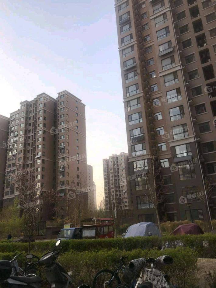 凤凰城（A区）3室2厅1卫128㎡