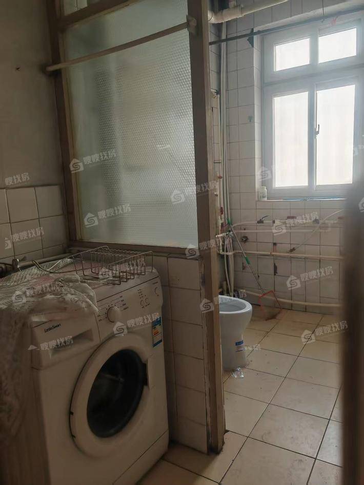 水利家属楼3室1厅1卫100㎡