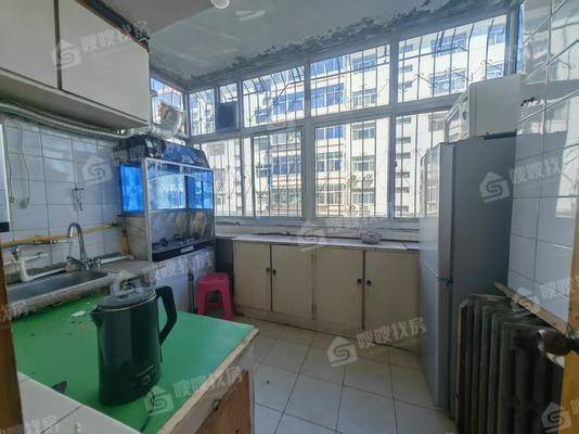 水利家属楼3室1厅1卫100㎡