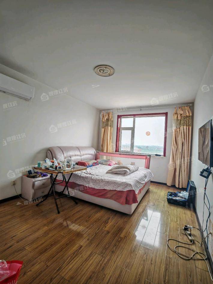 鸿韵嘉苑3室2厅2卫136㎡