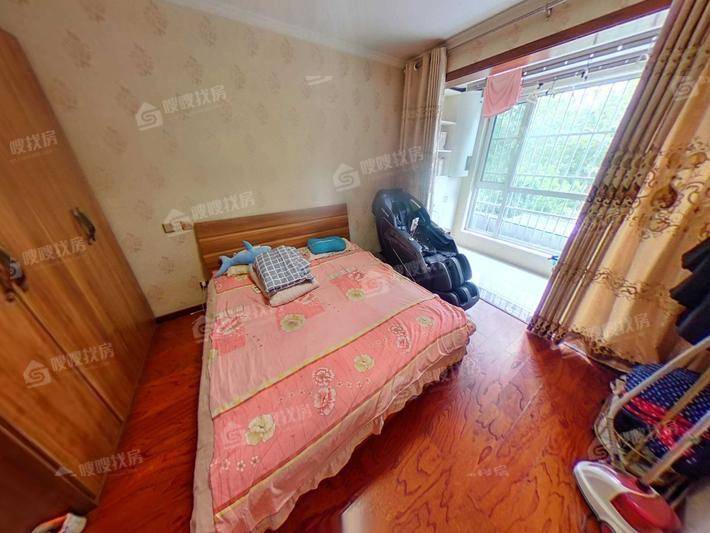 凤凰城（C区）3室2厅2卫130㎡