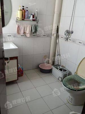 万泰阳光花园2室2厅1卫97㎡