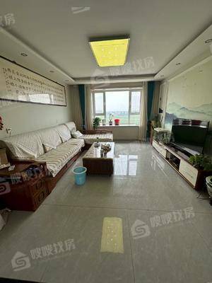 德富悦城3室2厅1卫115㎡