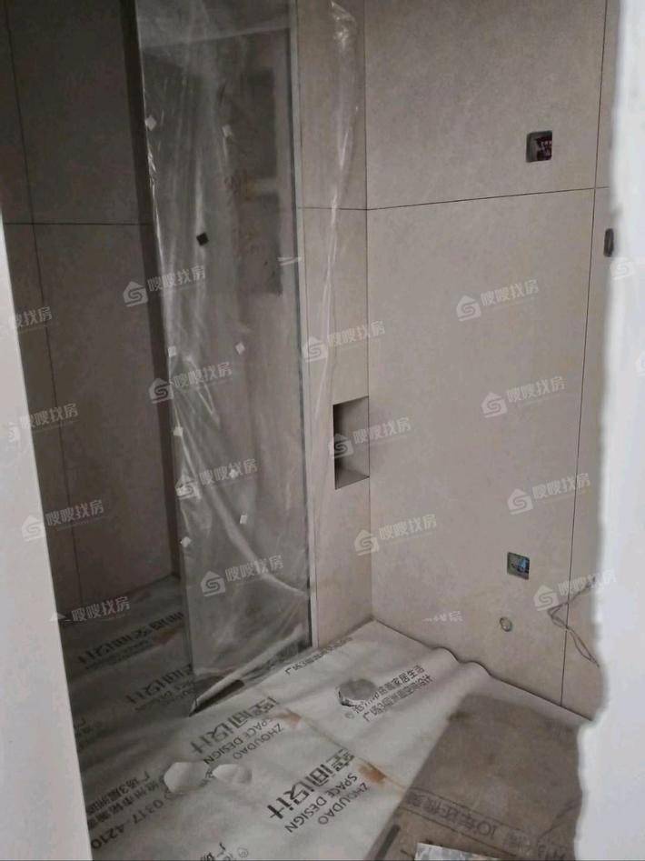 天成观澜二期（西区）4室2厅3卫194㎡