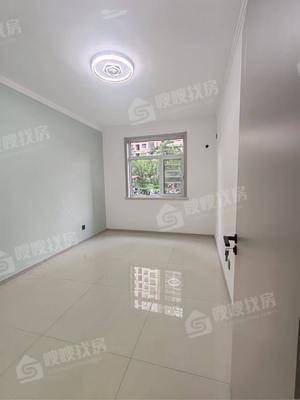 凤凰城（A区）3室2厅1卫115㎡