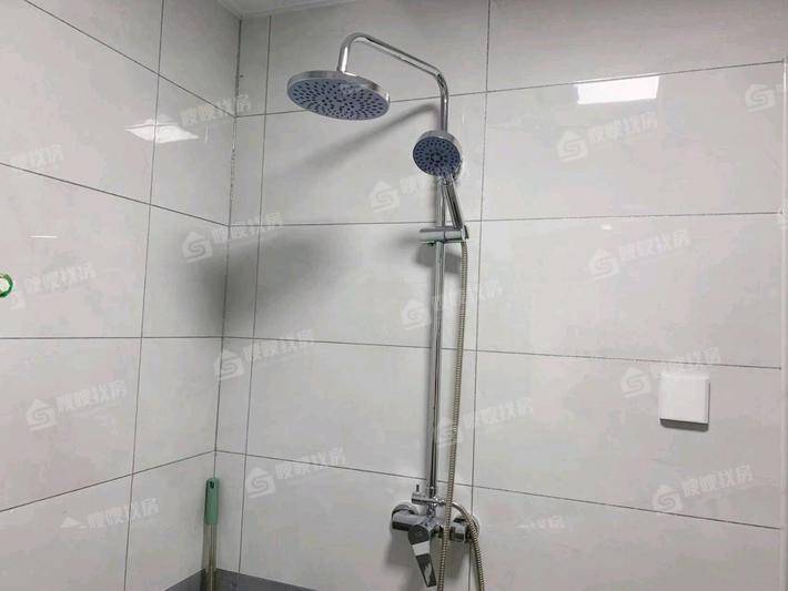 印象青城3室2厅1卫114㎡