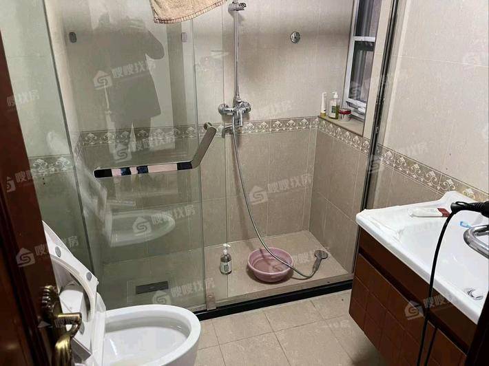 沧兴一品3室2厅2卫139㎡