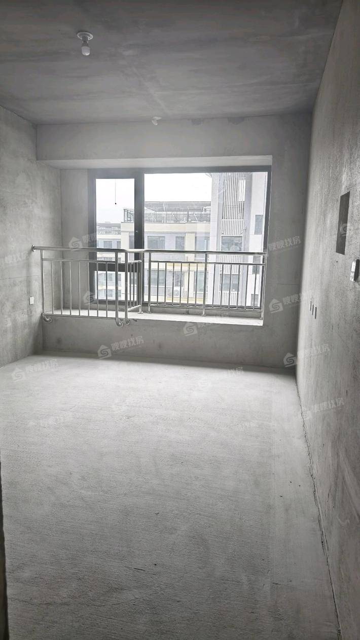 天成观澜一期4室2厅2卫172㎡