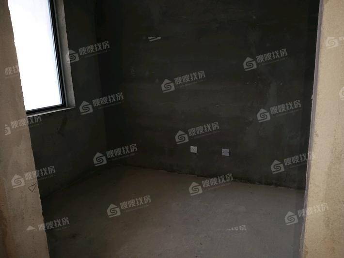 吾悦华府3室2厅1卫110㎡