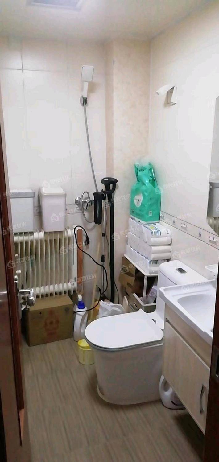 广厦阳光3室2厅2卫122㎡