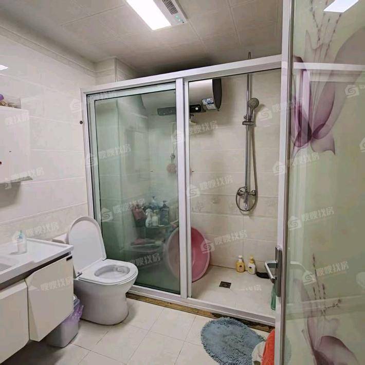 金域华庭3室2厅2卫122㎡