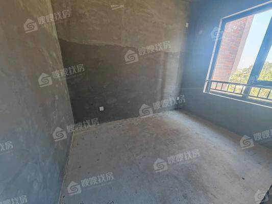 天成和悦名著东区4室2厅2卫145㎡