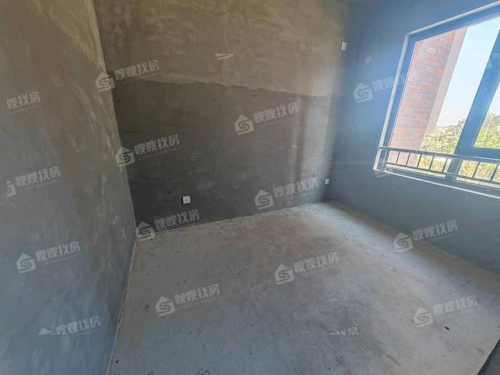 天成和悦名著东区4室2厅2卫145㎡