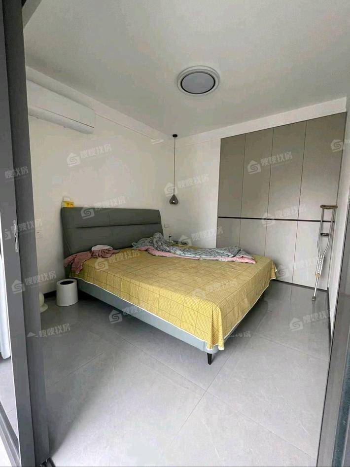 中梁观沧海3室2厅2卫135㎡