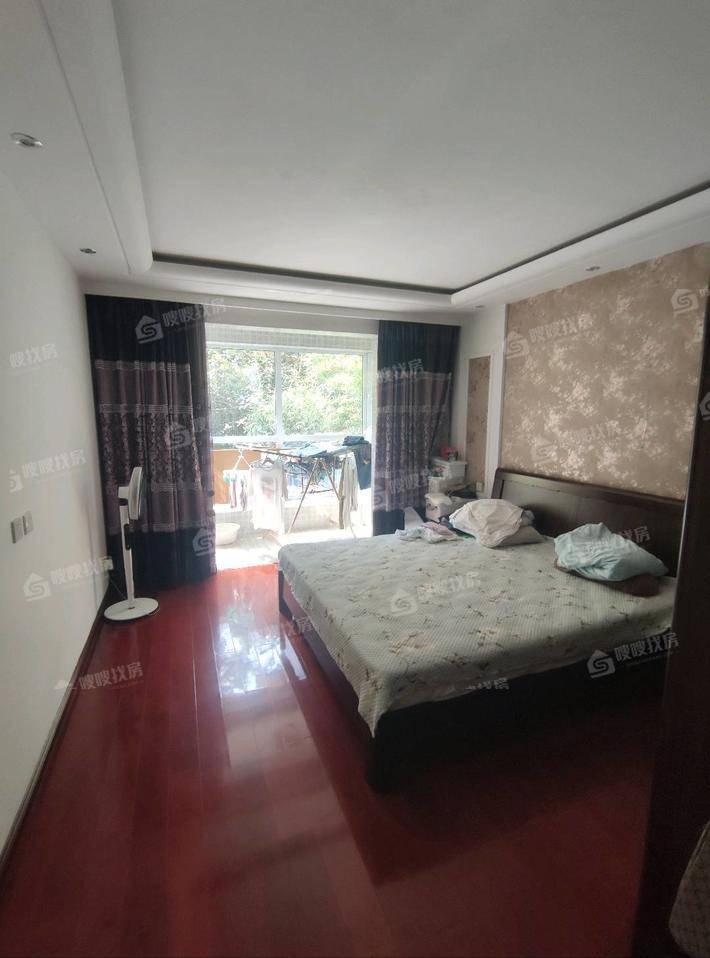 孔雀城B区5室2厅2卫222㎡