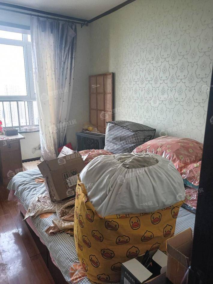 天成首府3室2厅2卫136㎡