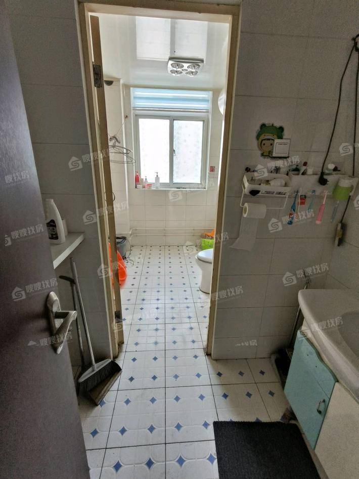 金地小区3室2厅2卫120㎡