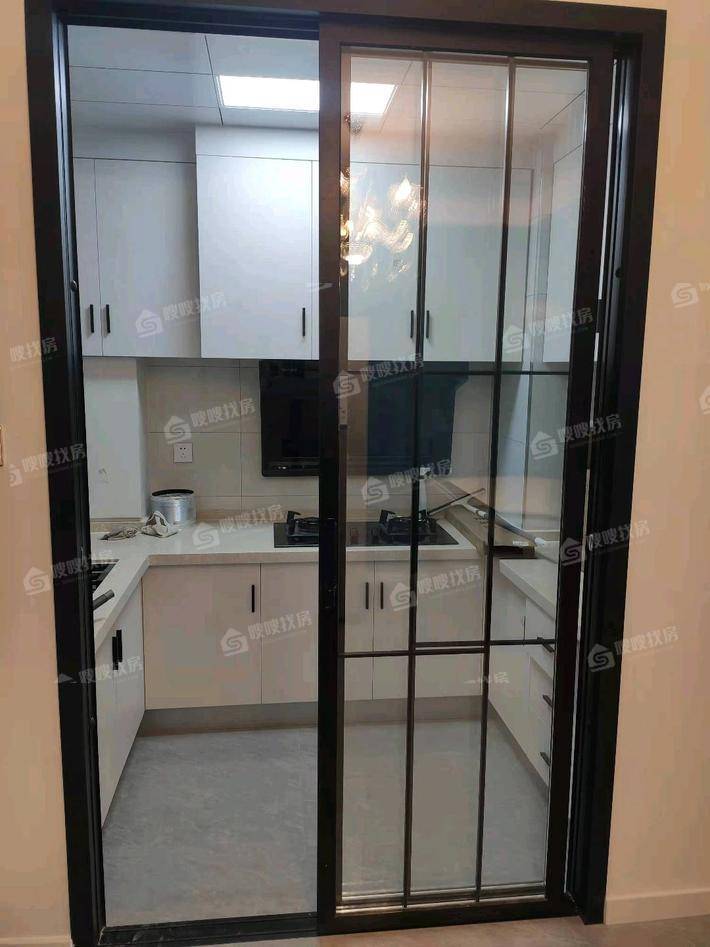花语馨苑3室2厅1卫108㎡