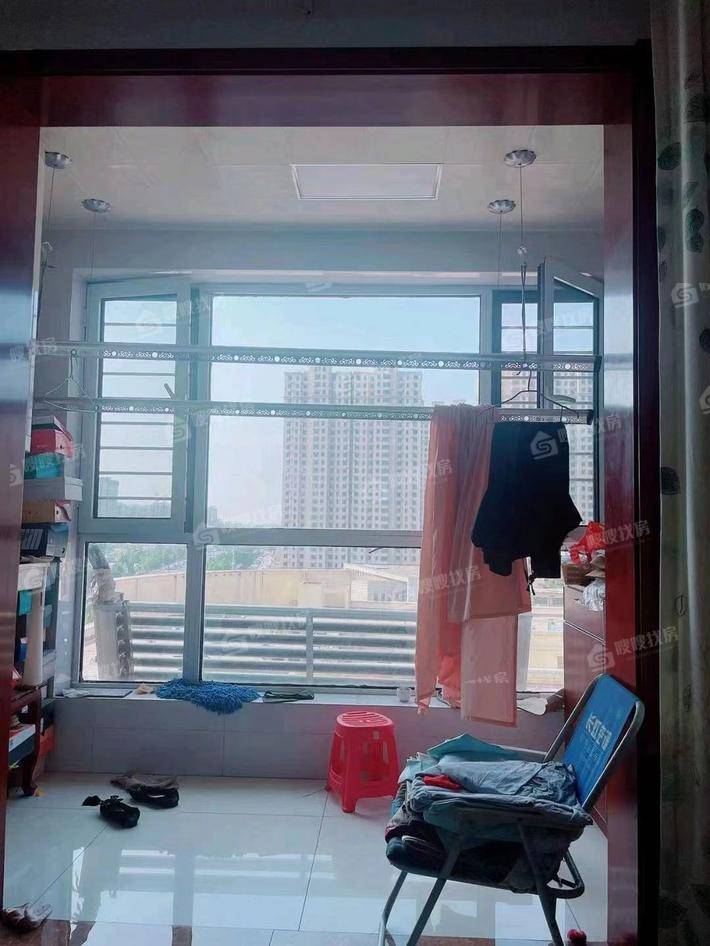 凤凰城（A区）3室2厅1卫127㎡