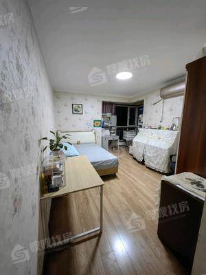 天成郡府东区3室2厅2卫139㎡
