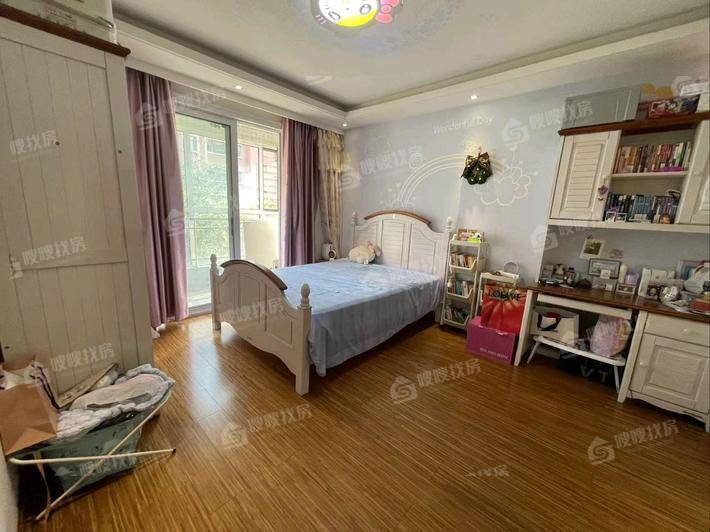 孔雀城B区5室2厅2卫222㎡