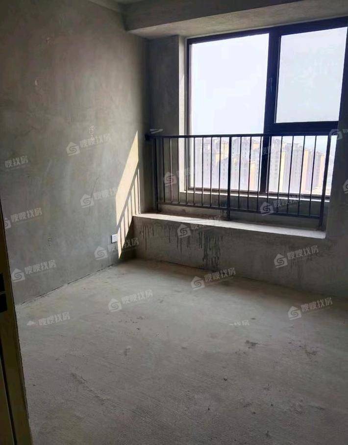 吾悦华府3室2厅1卫98㎡
