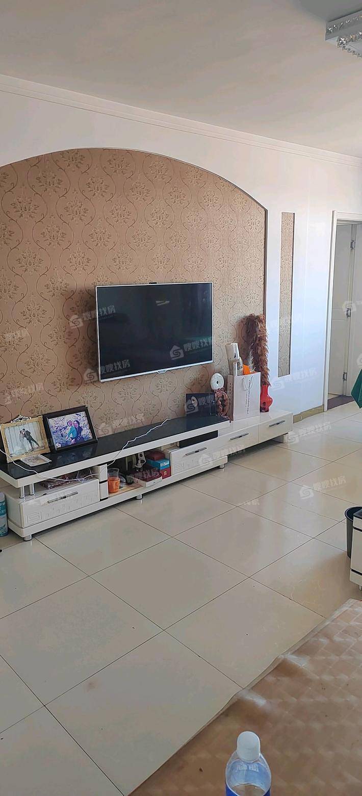 欣园小区4室2厅2卫145㎡