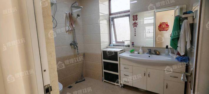 宏宇城（B区）4室2厅2卫139㎡