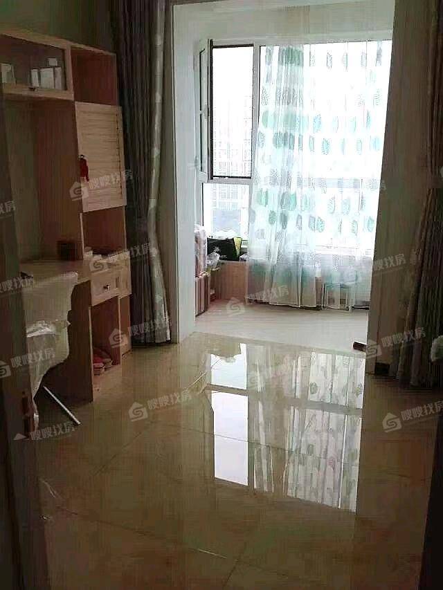 宏宇城（A区）4室2厅2卫158㎡