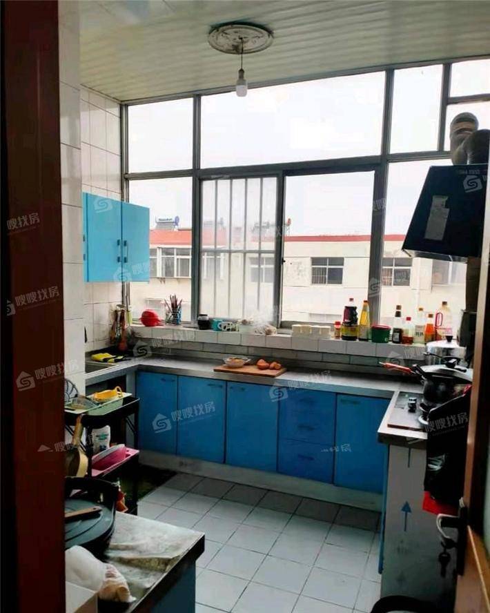 建材宿舍3室2厅1卫112㎡