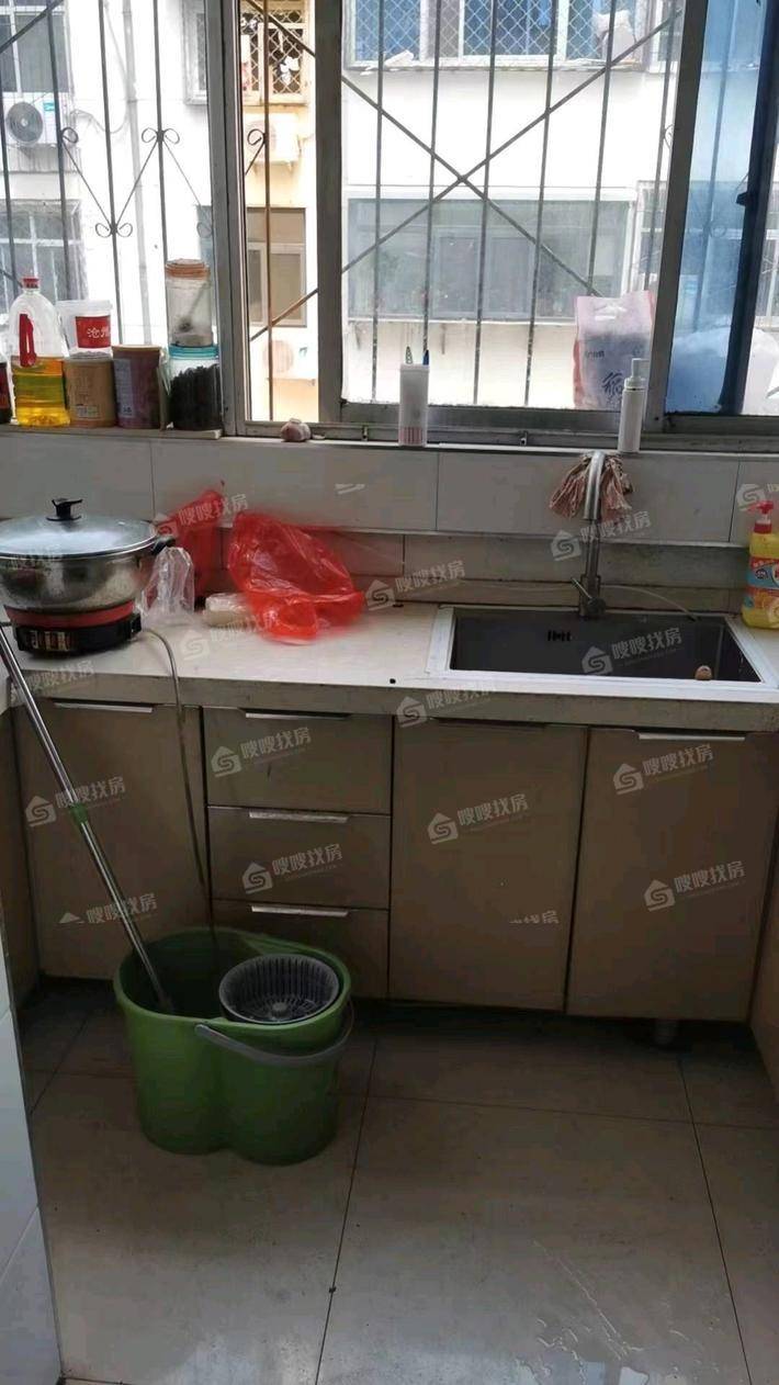 李家花园小区2室2厅1卫75㎡