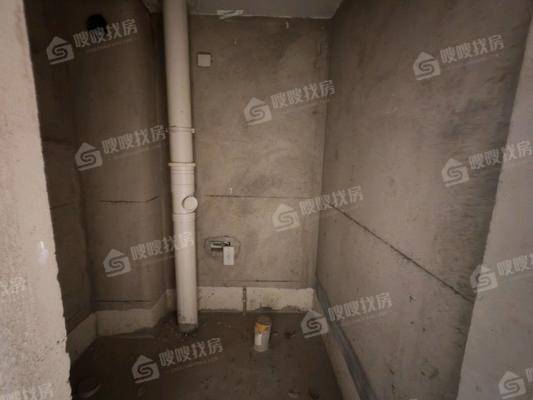 天成郡府西区3室2厅2卫139㎡