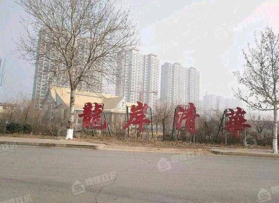 龙岸清华3室2厅2卫137㎡