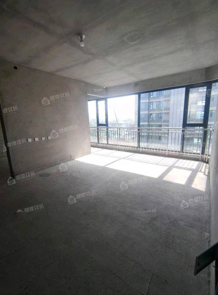 天成观澜一期4室2厅2卫152㎡