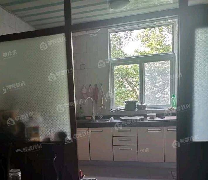 万泰家园3室2厅2卫115㎡