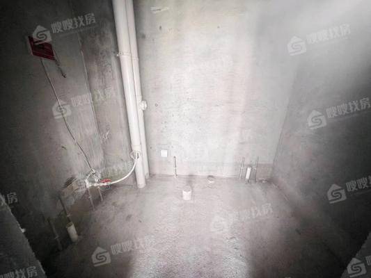 天成和悦名著东区4室2厅2卫145㎡