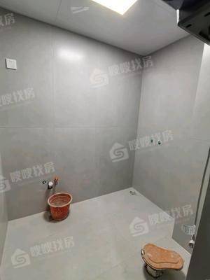 颐和君悦府3室2厅1卫112㎡
