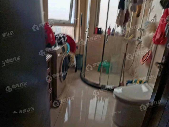 天成郡府西区4室2厅2卫174㎡