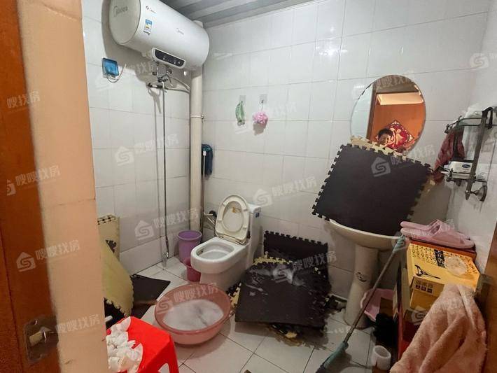 万泰家园3室2厅2卫139㎡