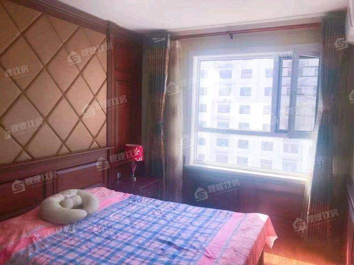 众和凤凰城3室2厅1卫130㎡