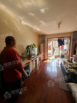 龙岸清华3室2厅1卫122㎡