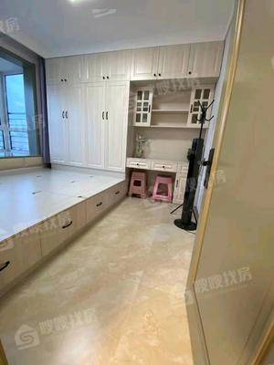 凤凰城（B区）2室2厅1卫84㎡