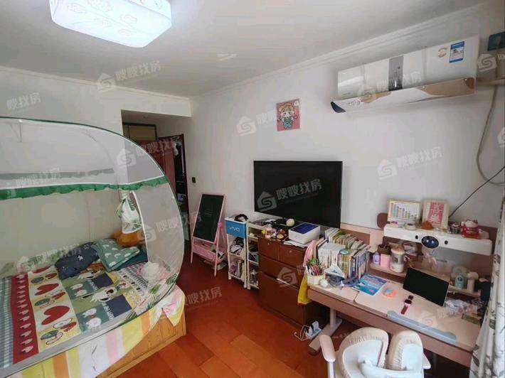 荣盛兰亭苑3室2厅2卫110㎡