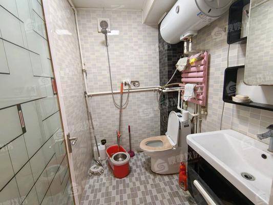 富安小区/安全局家属3室2厅2卫108㎡