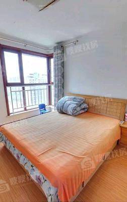 宏宇城（B区）5室2厅2卫182㎡