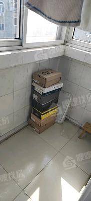 欣园小区4室2厅2卫145㎡