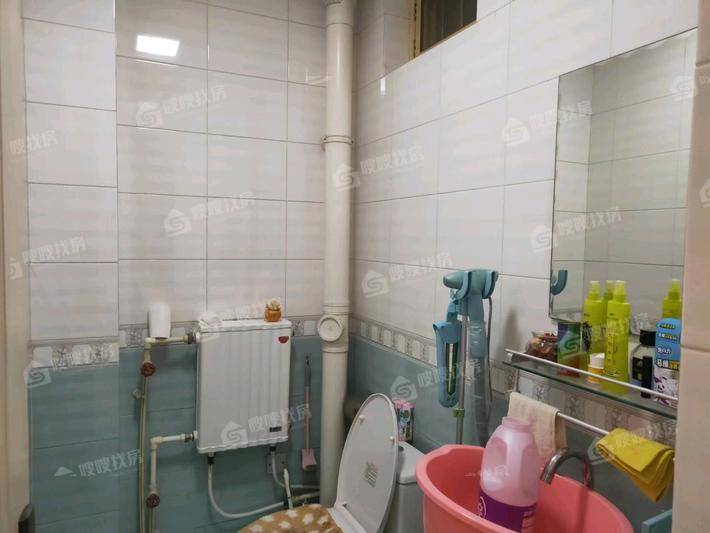 建设小区4室2厅2卫149㎡