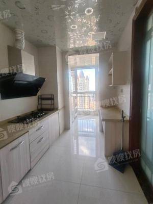 万泰丽景东区4室2厅2卫182㎡
