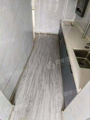 龙岸清华3室2厅2卫137㎡